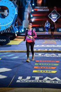 BIB: 100
                            <button type="button" onclick="openModal(22752717)" class="btn btn-primary btn-sm float-right btn-popup" data-toggle="modal" data-target=".modal-high-quality">
                        <i class="fas fa-shopping-cart"></i> Add to Cart
                    </button>
                                            <button type="button" onclick="isThisMe(22752717, true)" class="btn btn-success btn-sm float-right btn-popup btn-isme hidden" data-toggle="tooltip" data-placement="bottom" title="นี่คือรูปของคุณใช่ไหม คลิกที่นี่เพื่อเอาเข้าอัลบั้ม">
                        <i class="fas fa-plus"></i> Add to album
                    </button>
                    <button type="button" onclick="isThisMe(22752717, false)" class="btn btn-warning btn-sm float-right btn-popup btn-isnotme hidden">
                        <i class="fas fa-ban"></i> Remove from album
                    </button>